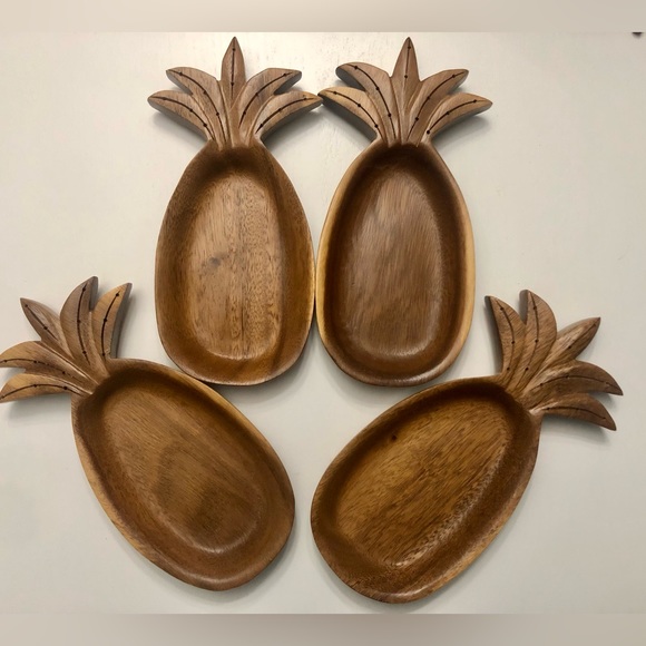 Set (4) of Vintage Hawaiian Monkey Pod wood Pineapple Bowls - Picture 3 of 4